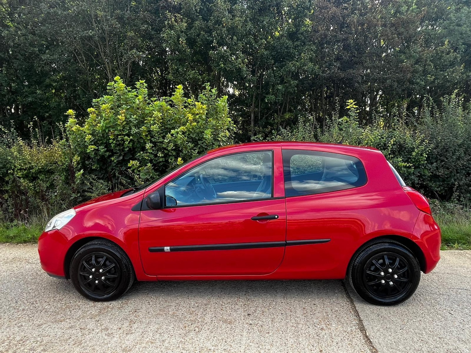 Used Renault Clio 2009 for sale - 76131386: Photo 4
