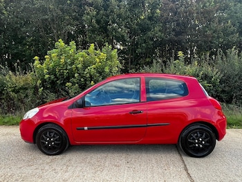 Used Renault Clio 2009 for sale - 76131386: Photo 4