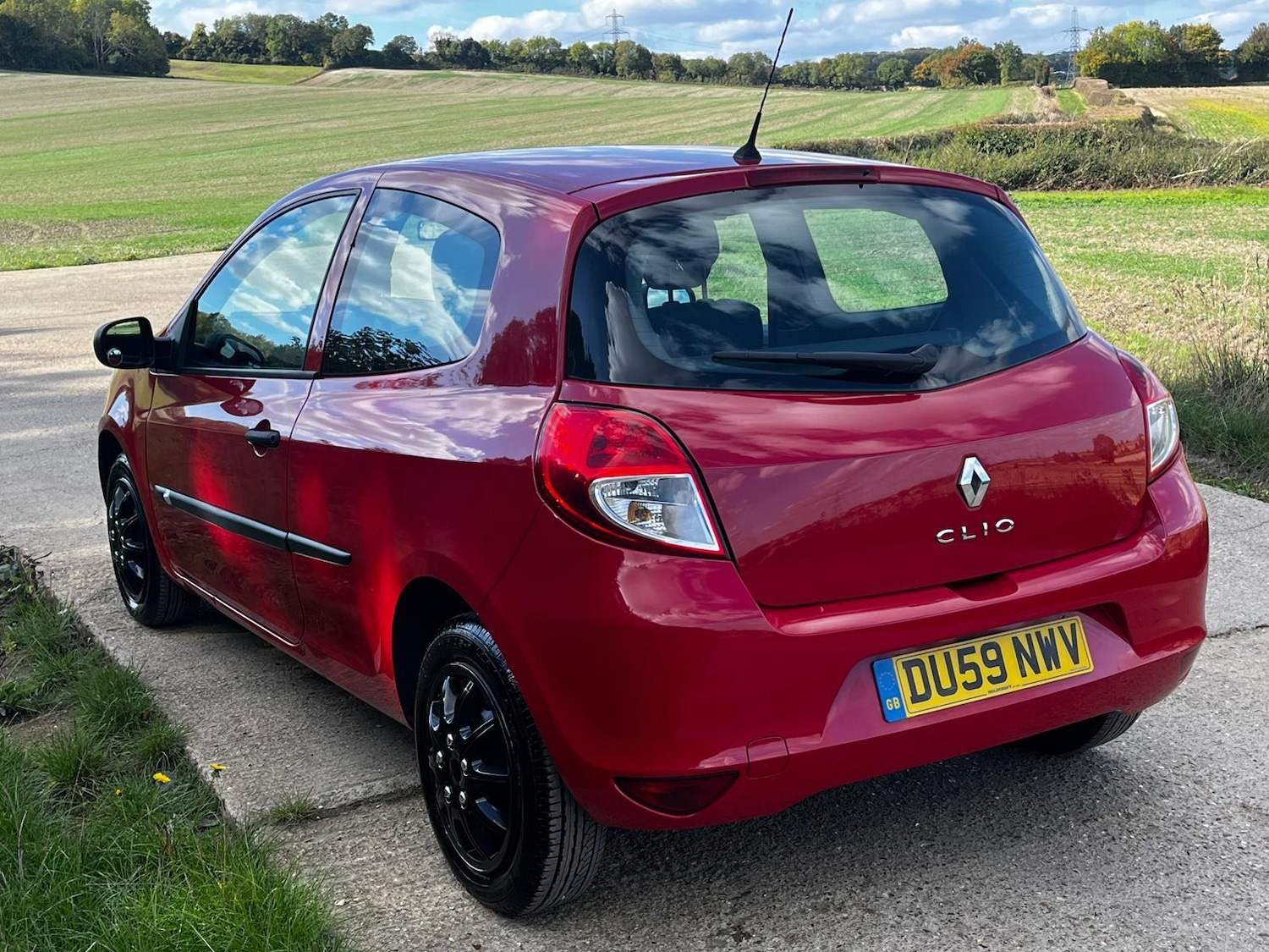 Used Renault Clio 2009 for sale - 76131386: Photo 5