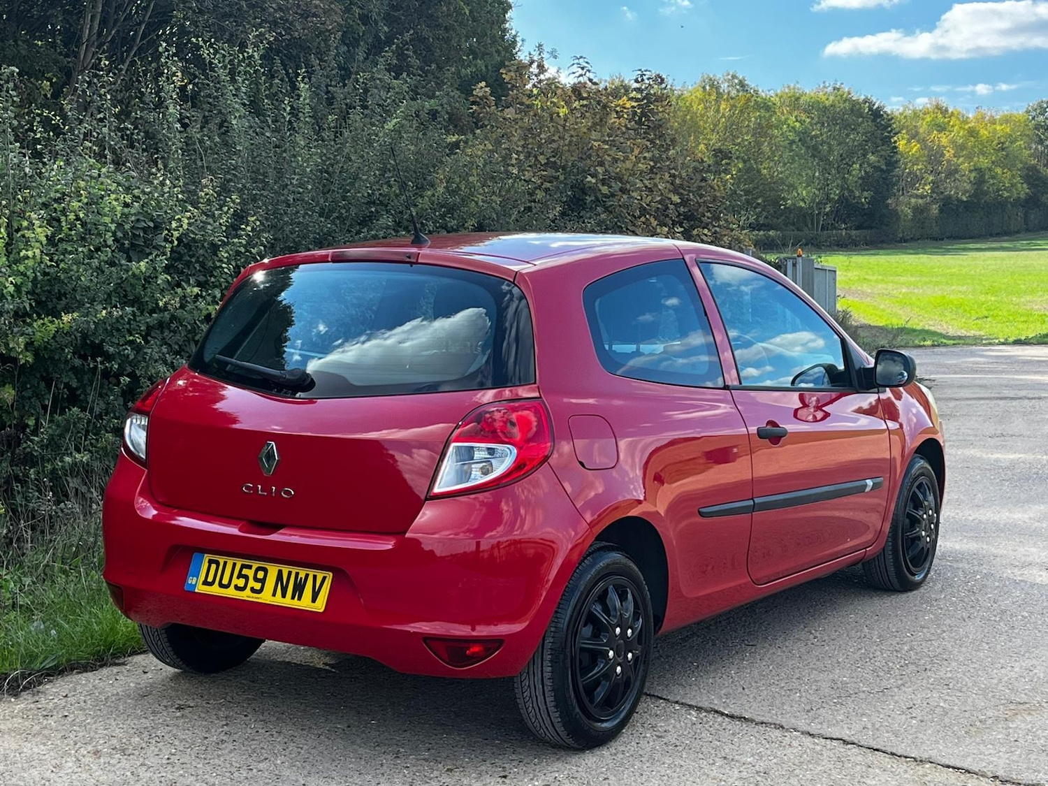 Used Renault Clio 2009 for sale - 76131386: Photo 8