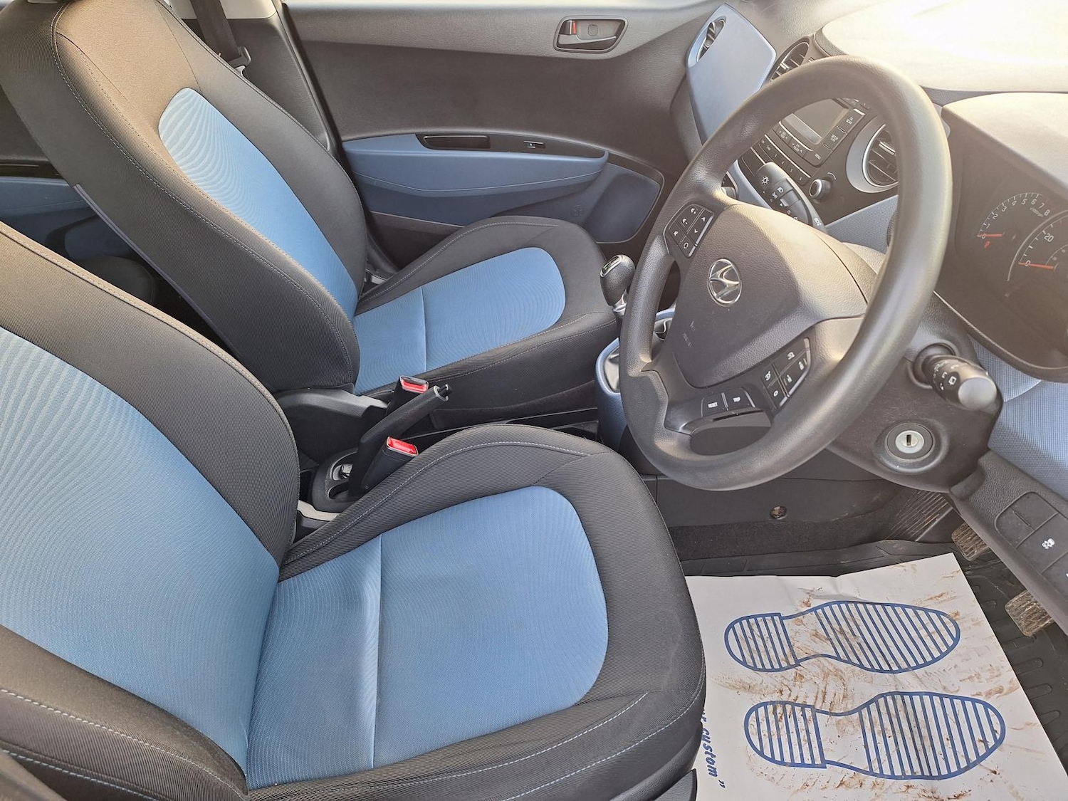 Used Hyundai i10 2014 for sale - 77268881: Photo 11