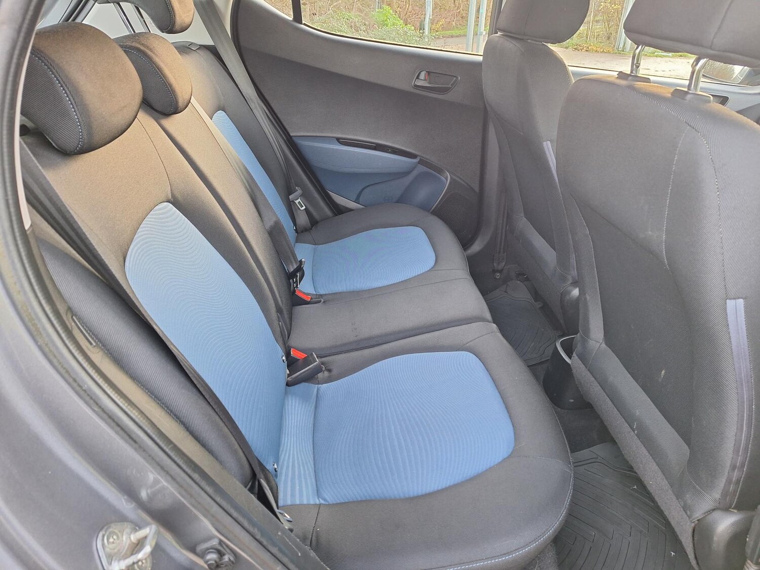 Used Hyundai i10 2014 for sale - 77268881: Photo 14