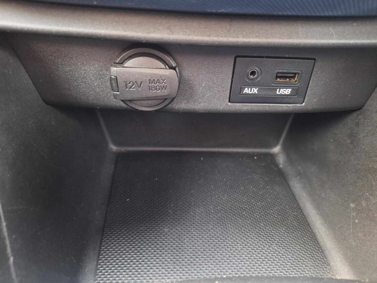 Used Hyundai i10 2014 for sale - 77268881: Photo 19