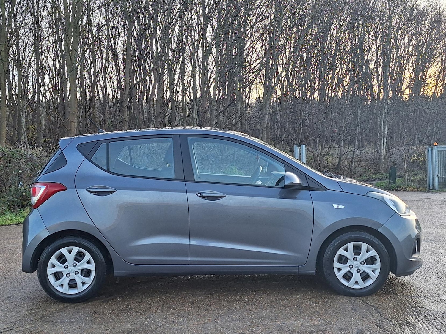 Used Hyundai i10 2014 for sale - 77268881: Photo 2