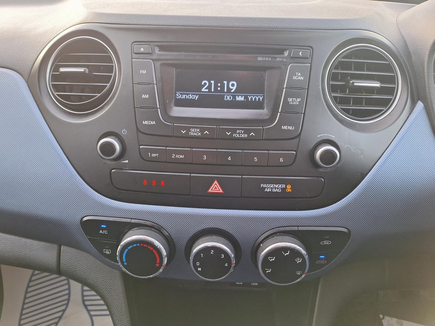 Used Hyundai i10 2014 for sale - 77268881: Photo 21