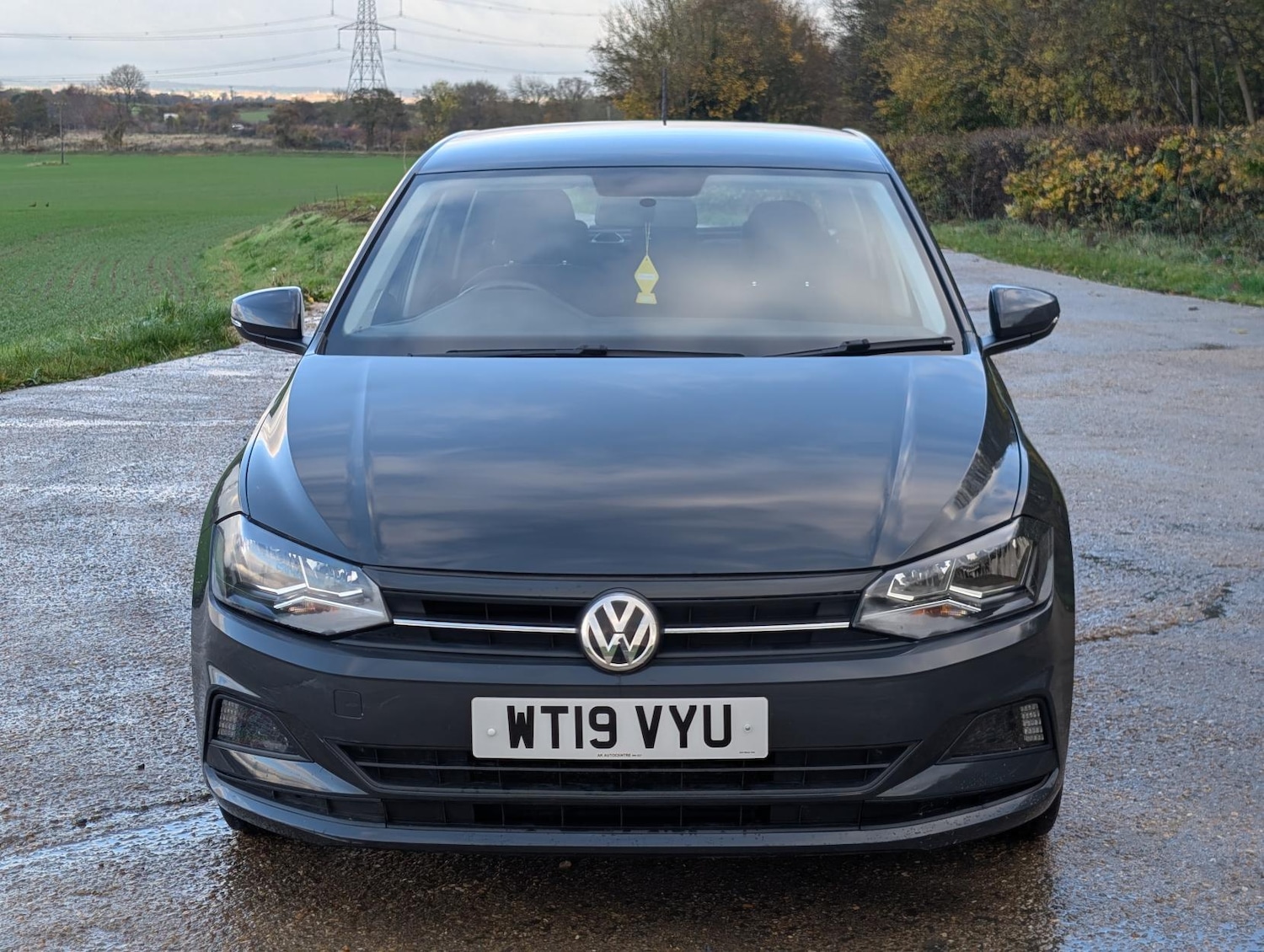 Used Volkswagen Polo 2019 for sale - 76664894: Photo 2