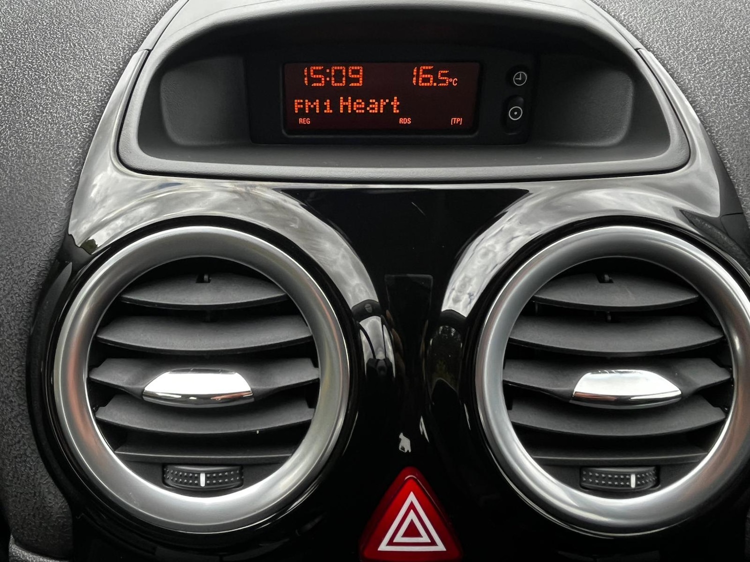 Used Vauxhall Corsa 2014 for sale - 76477026: Photo 21