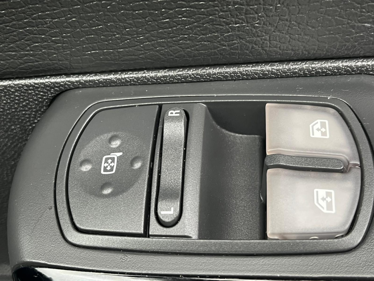 Used Vauxhall Corsa 2014 for sale - 76477026: Photo 26