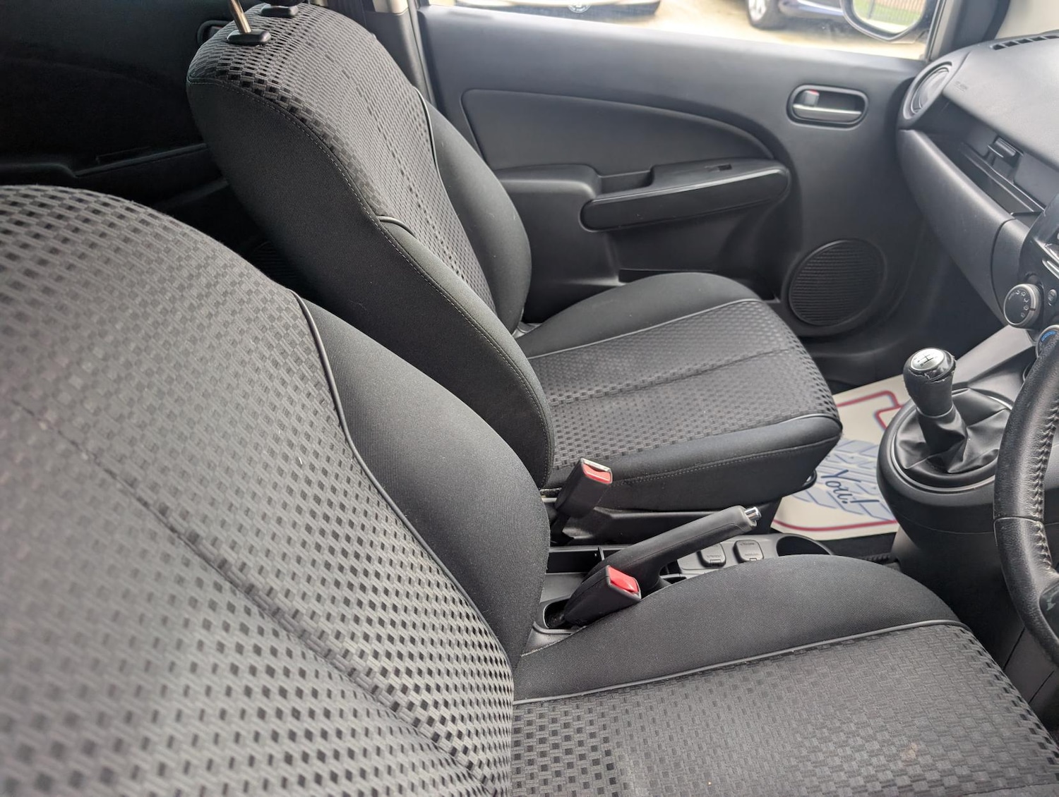 Used Mazda Mazda2 2014 for sale - 78090903: Photo 18