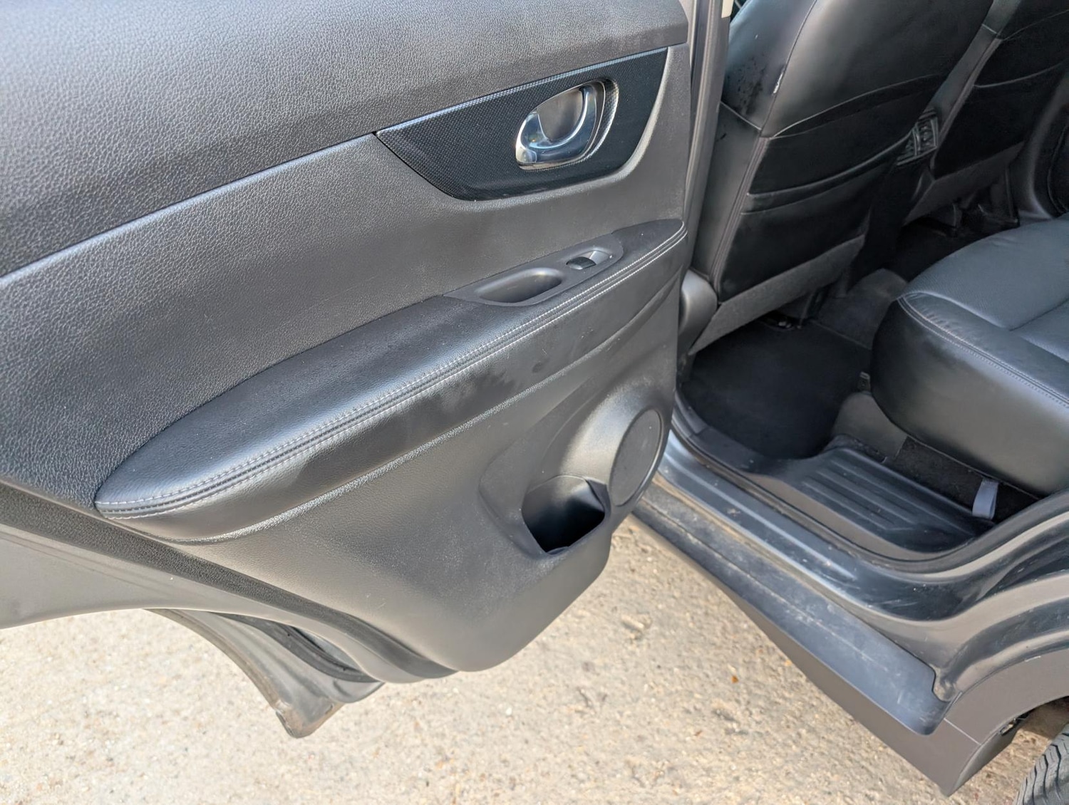 Used Nissan X-Trail 2017 for sale - 77977370: Photo 32