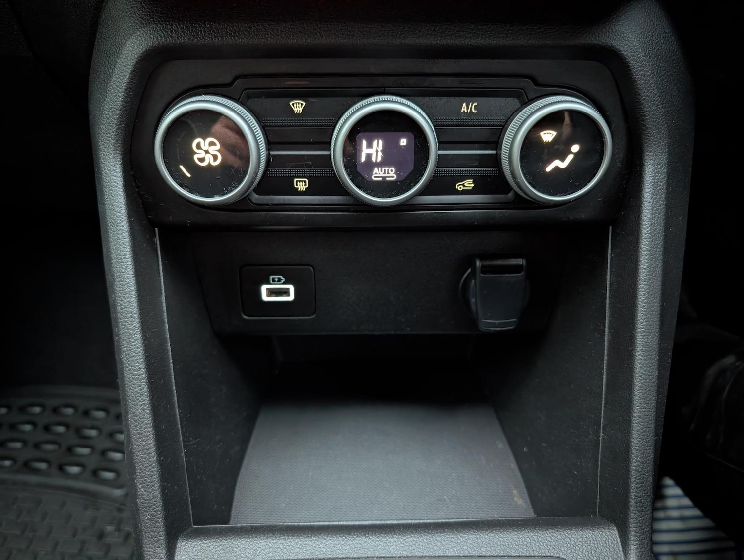 Used Dacia Jogger 2023 for sale - 78032112: Photo 23