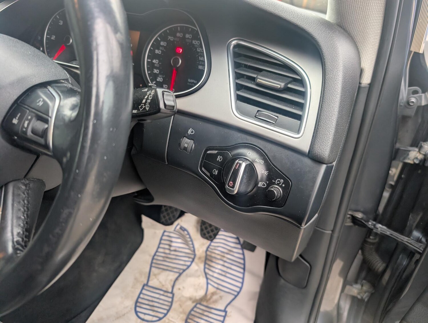 Used Audi A4 2014 for sale - 77785711: Photo 13