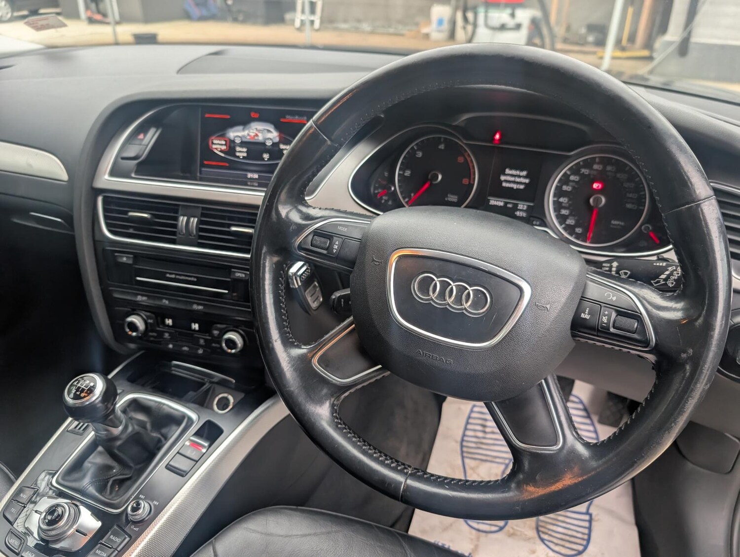Used Audi A4 2014 for sale - 77785711: Photo 15