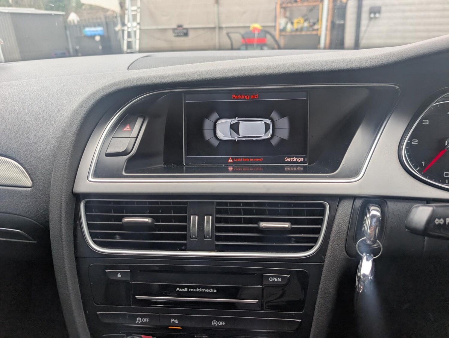 Used Audi A4 2014 for sale - 77785711: Photo 21