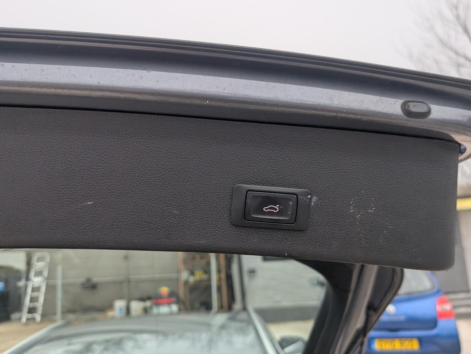 Used Audi A4 2014 for sale - 77785711: Photo 36