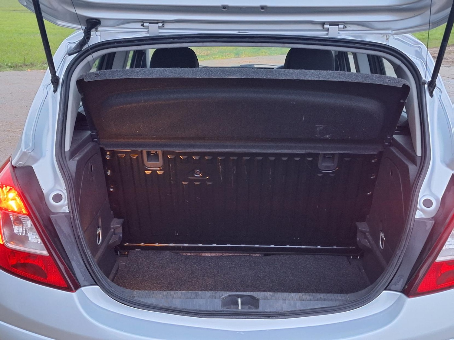 Used Vauxhall Corsa 2011 for sale - 77235606: Photo 13