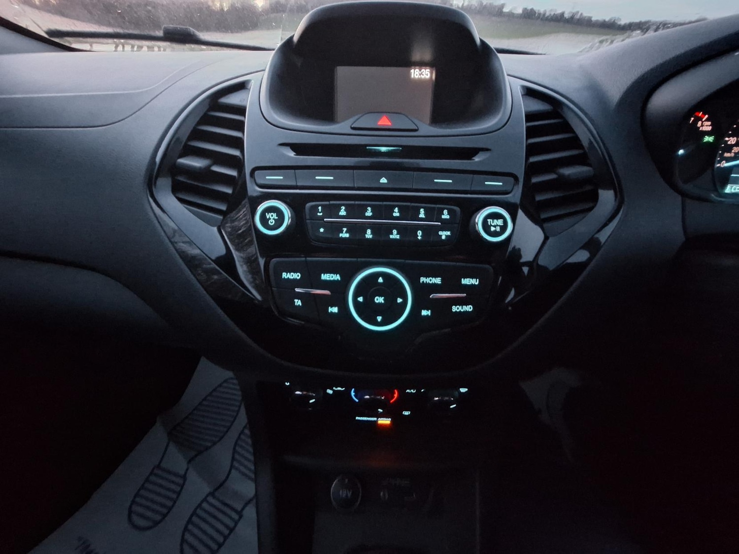 Used Ford Ka+ 2018 for sale - 76968938: Photo 24