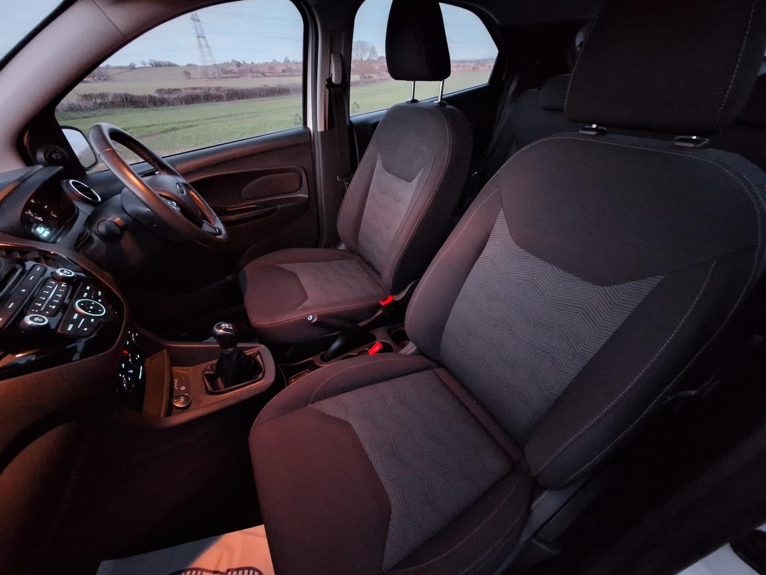 Used Ford Ka+ 2018 for sale - 76968938: Photo 27