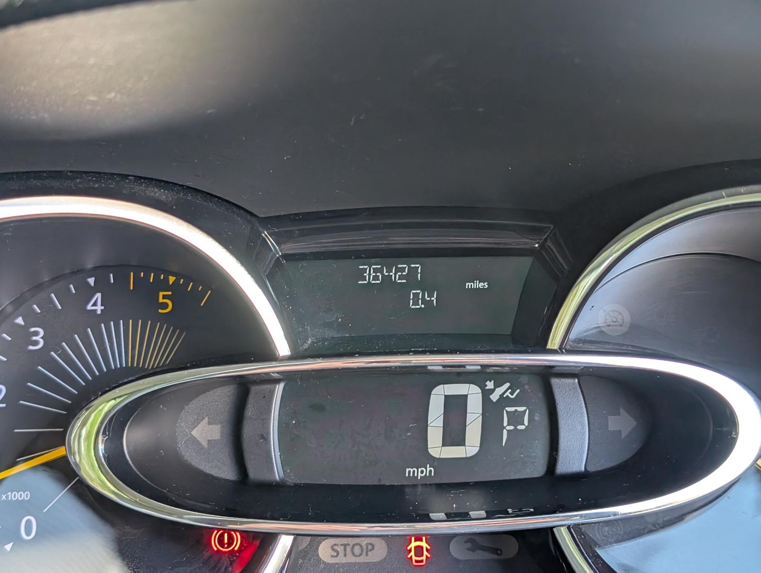 Used Renault Clio 2015 for sale - 77896097: Photo 25