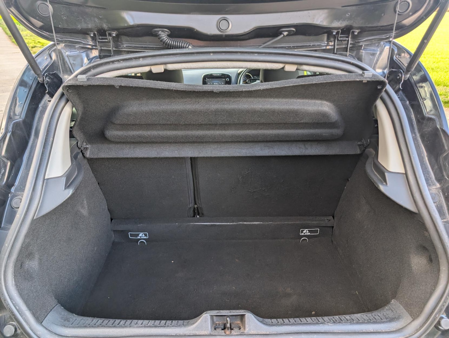 Used Renault Clio 2015 for sale - 77896097: Photo 33