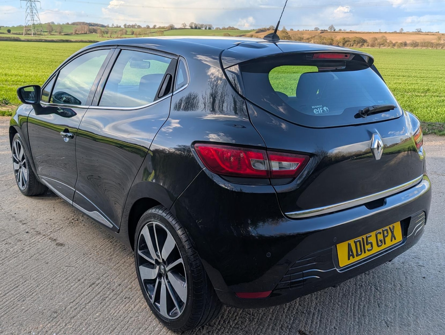 Used Renault Clio 2015 for sale - 77896097: Photo 5