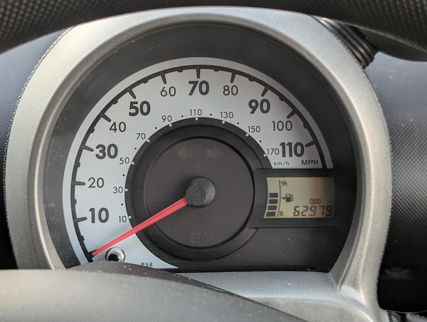 Used Peugeot 107 2014 for sale - 75386240: Photo 6