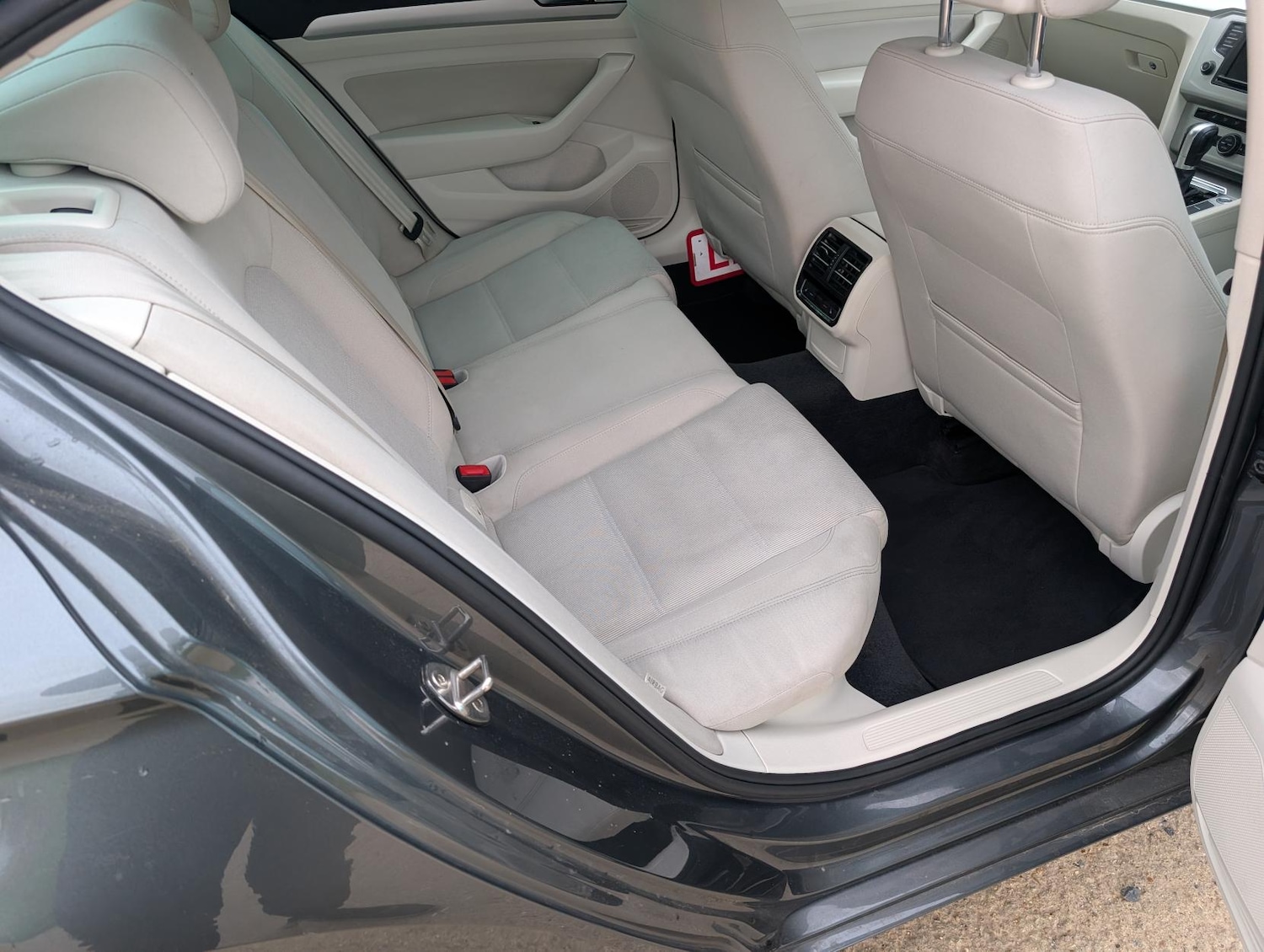 Used Volkswagen Passat 2016 for sale - 77851803: Photo 26