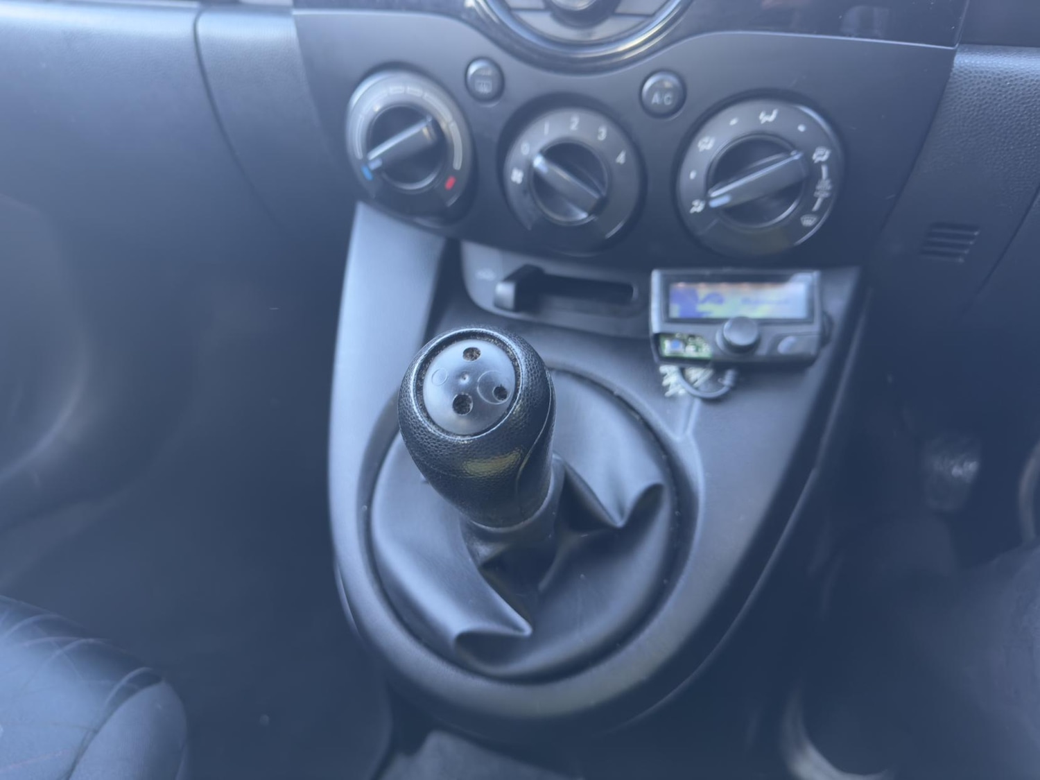 Used Mazda Mazda2 2012 for sale - 76588536: Photo 16