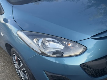 Used Mazda Mazda2 2012 for sale - 76588536: Photo