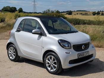 Used smart fortwo 2018 for sale - 75386238: Photo