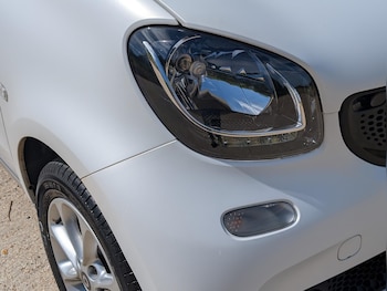 Used smart fortwo 2018 for sale - 75386238: Photo