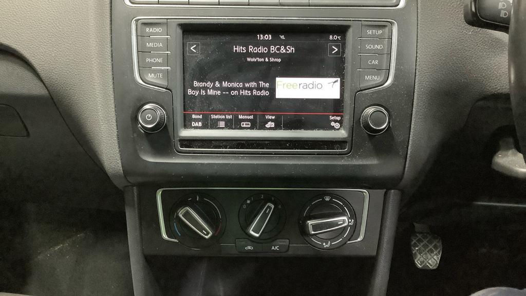 Used Volkswagen Polo 2015 for sale - 77318298: Photo 10