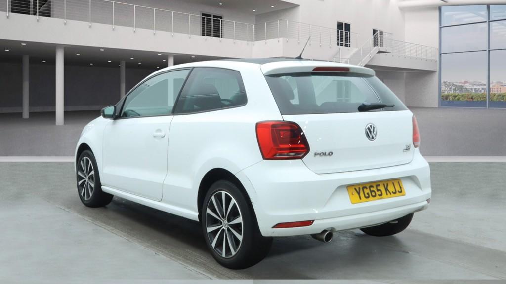 Used Volkswagen Polo 2015 for sale - 77318298: Photo 4