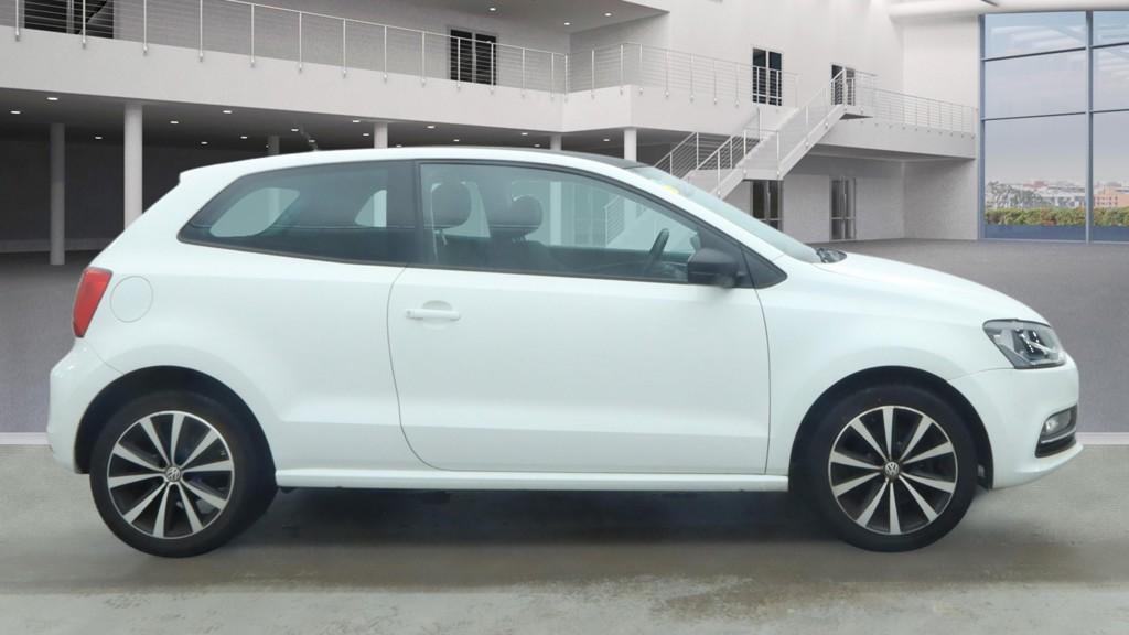 Used Volkswagen Polo 2015 for sale - 77318298: Photo 6