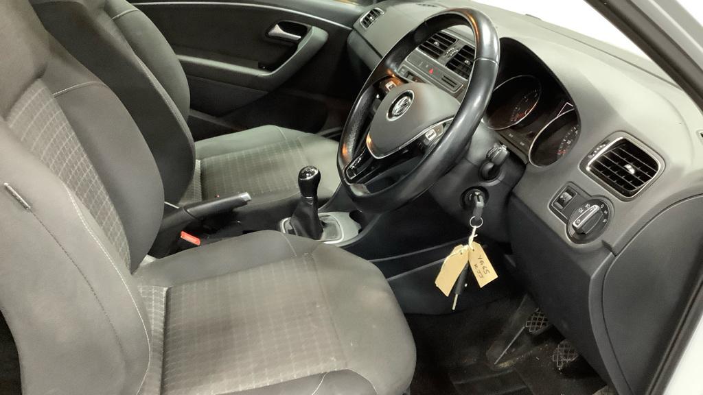 Used Volkswagen Polo 2015 for sale - 77318298: Photo 9