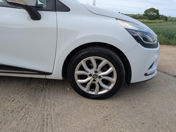 Used Renault Clio 2018 for sale - 75386246: Photo 30
