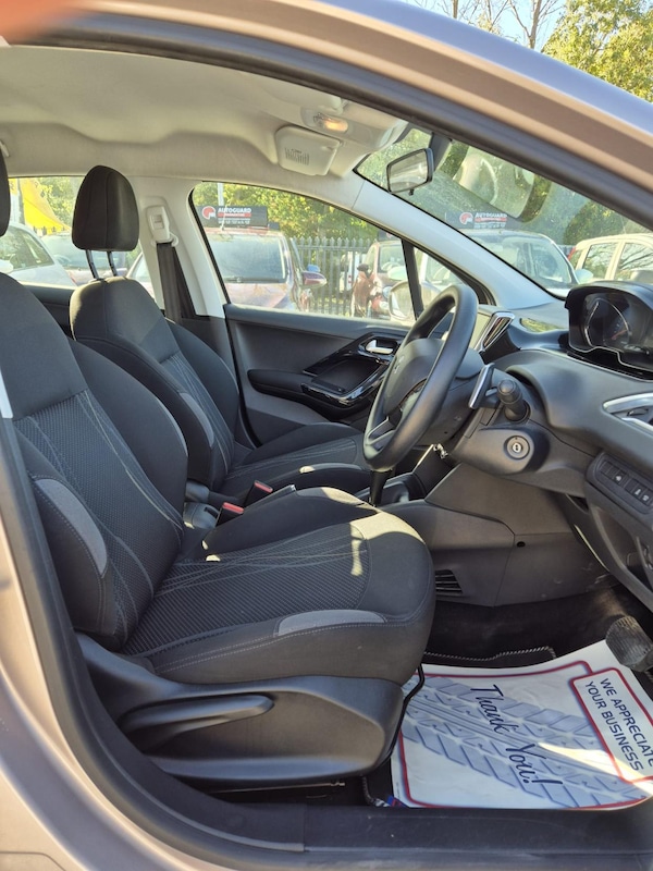 Used Peugeot 208 2012 for sale - 76222969: Photo 11