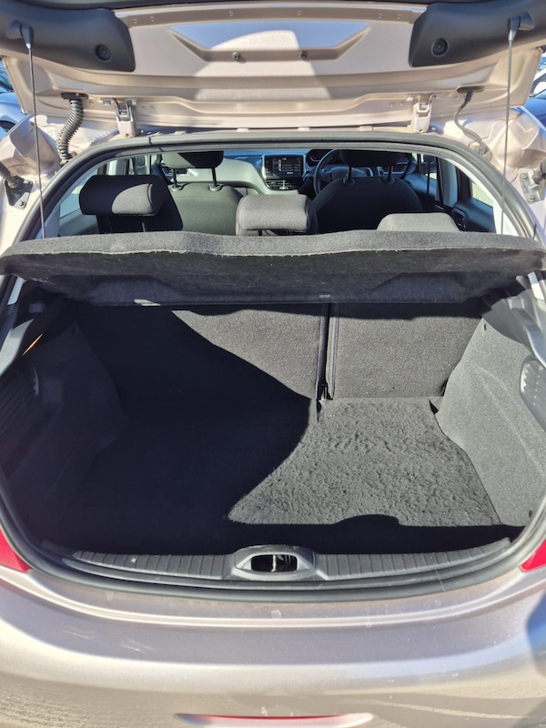 Used Peugeot 208 2012 for sale - 76222969: Photo 17