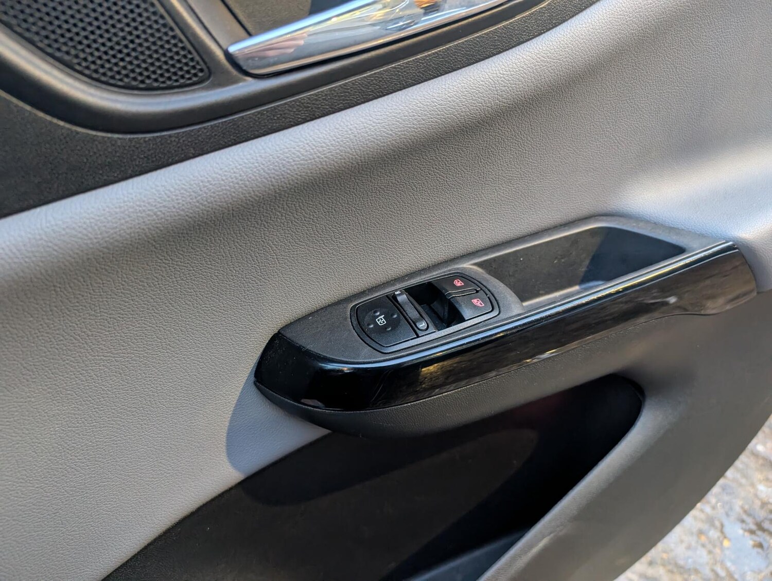 Used Vauxhall Corsa 2017 for sale - 77342969: Photo 23