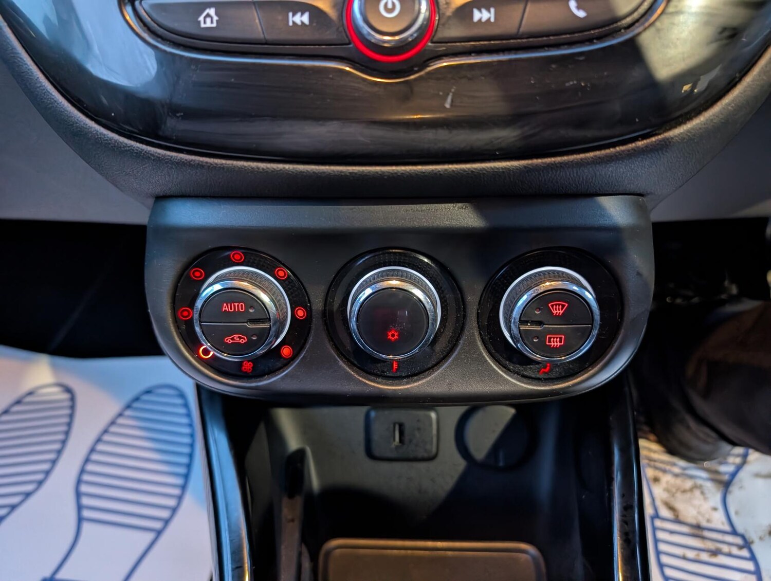 Used Vauxhall Corsa 2017 for sale - 77342969: Photo 29