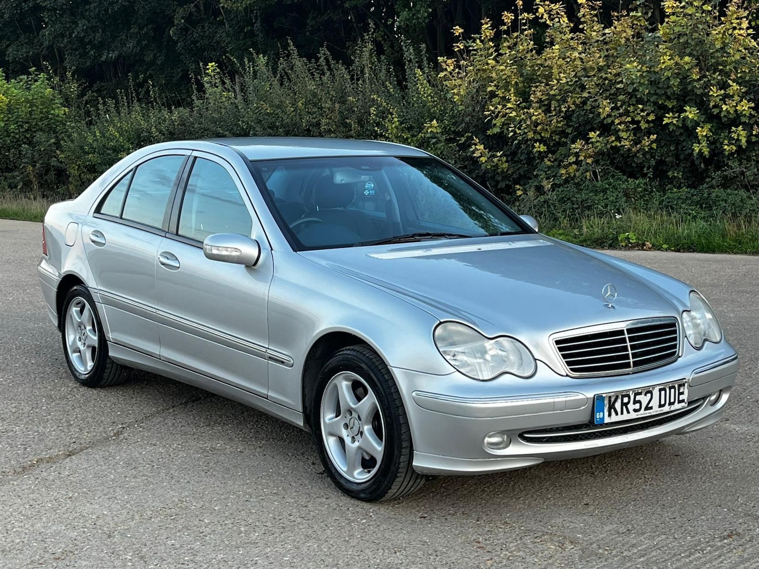 Used Mercedes-Benz C-Class 2002 for sale - 76157318: Photo 1