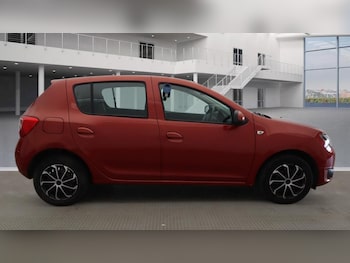 Used Dacia Sandero 2013 for sale - 78109612: Photo