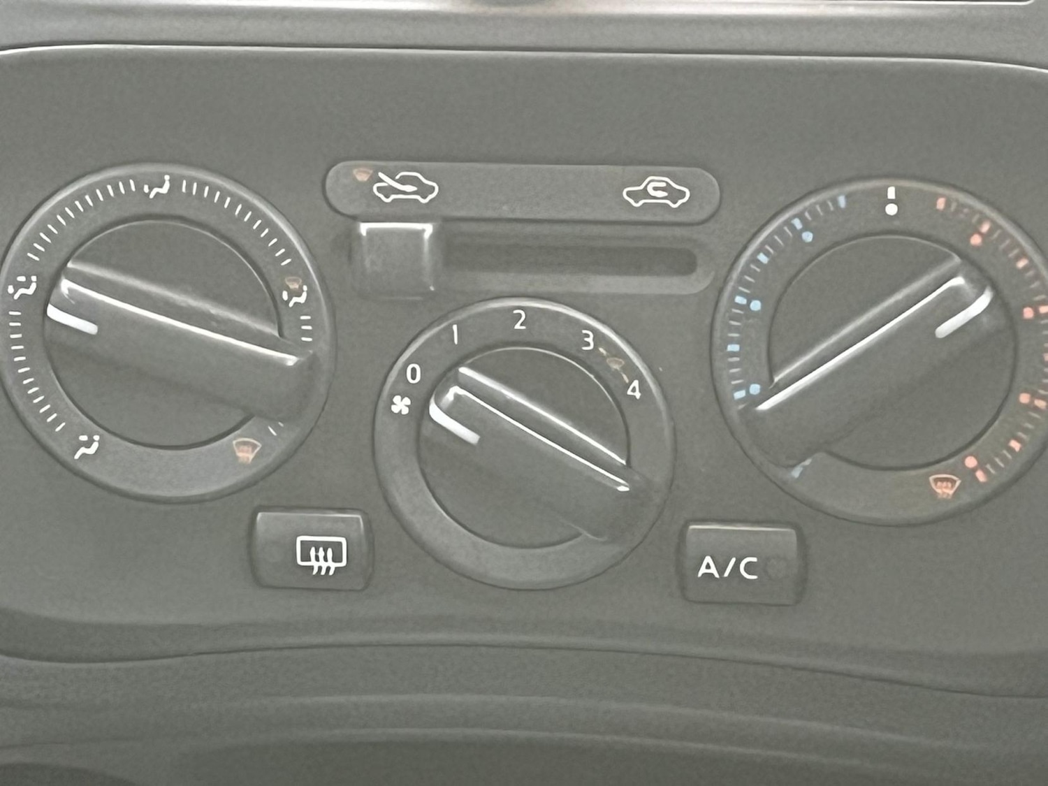 Used Nissan Juke 2014 for sale - 76640732: Photo 20