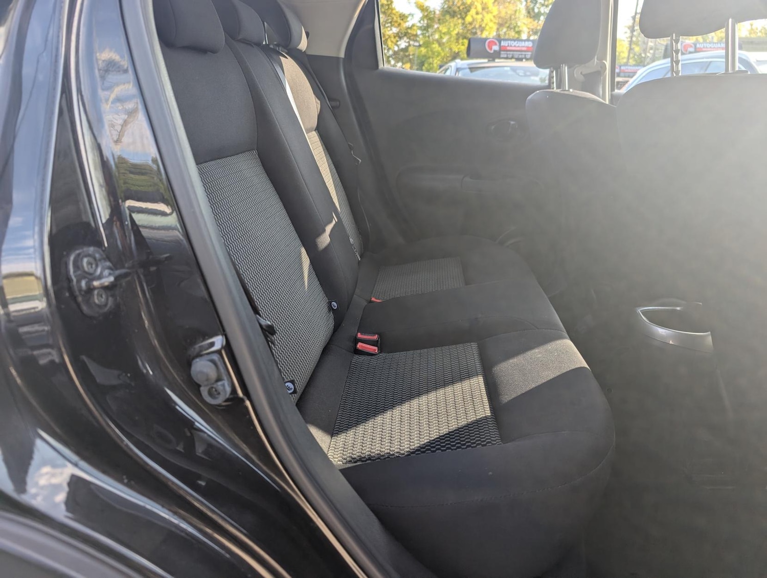 Used Nissan Juke 2014 for sale - 76640732: Photo 30