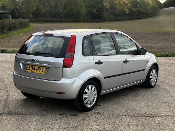 Used Ford Fiesta 2004 for sale - 76213742: Photo 3