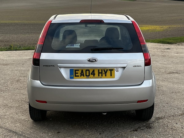 Used Ford Fiesta 2004 for sale - 76213742: Photo 4
