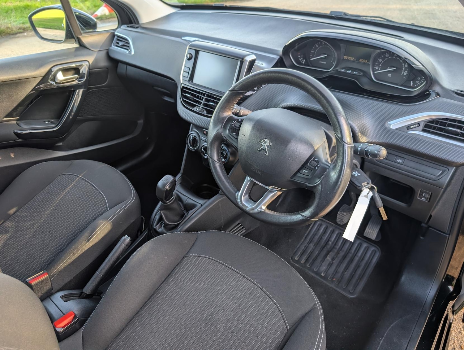 Used Peugeot 208 2018 for sale - 76627532: Photo 14