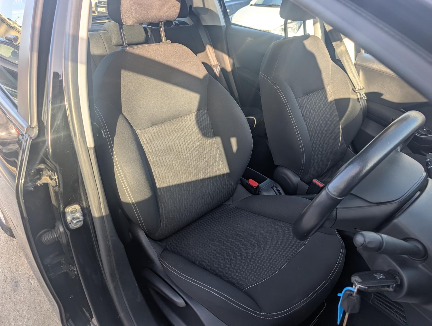 Used Peugeot 208 2018 for sale - 76627532: Photo 23