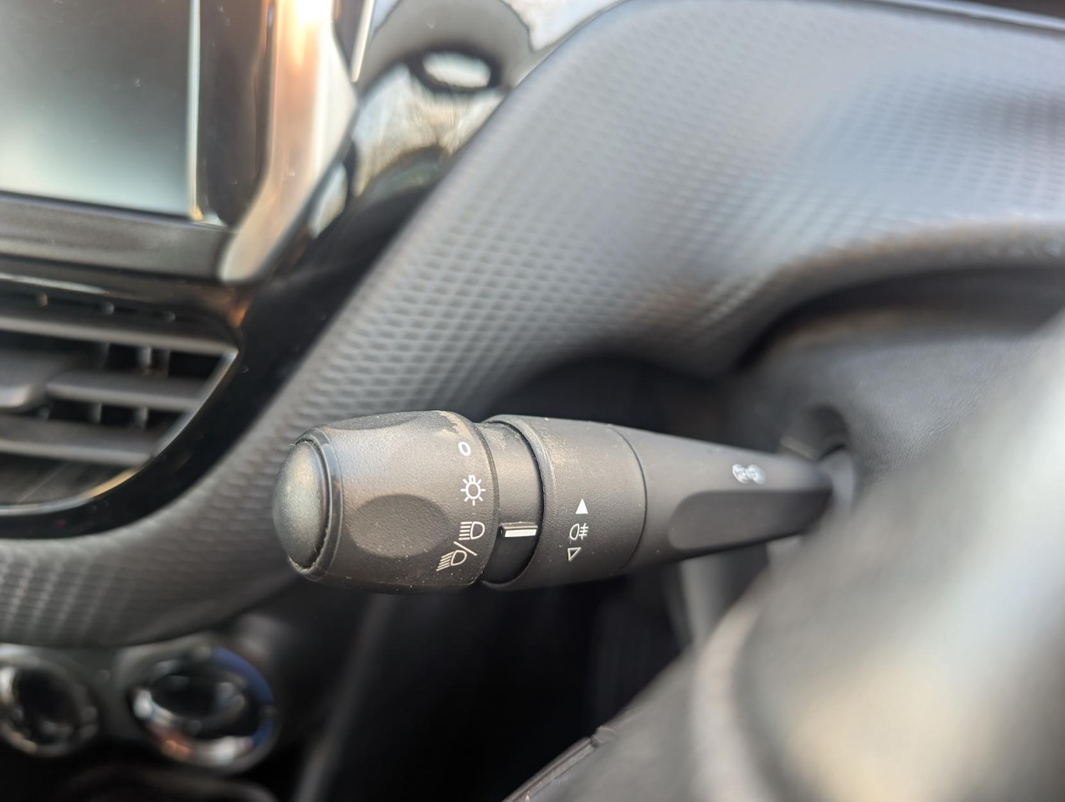 Used Peugeot 208 2018 for sale - 76627532: Photo 29