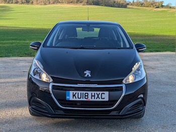 Used Peugeot 208 2018 for sale - 76627532: Photo